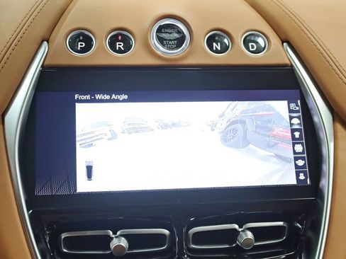 Used 2023 Aston Martin DBX AWD/4WD image 23