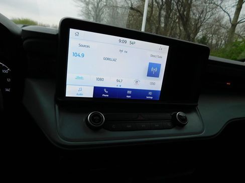 Used 2022 Ford Maverick Lariat w/ Lariat Luxury Package image 10