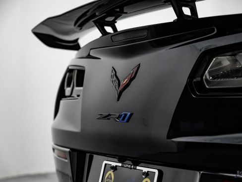 Used 2019 Chevrolet Corvette ZR1 image 39