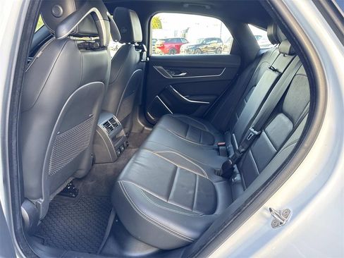 Used 2024 Jaguar XF R-Dynamic SE image 12