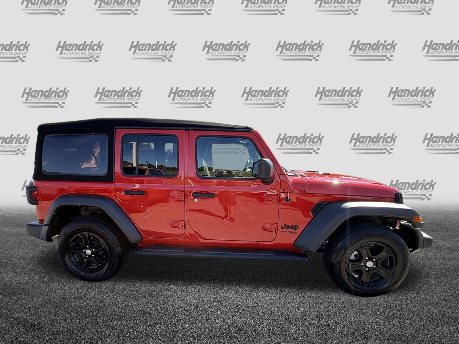 Used 2022 Jeep Wrangler Unlimited Sport AWD/4WD image 11