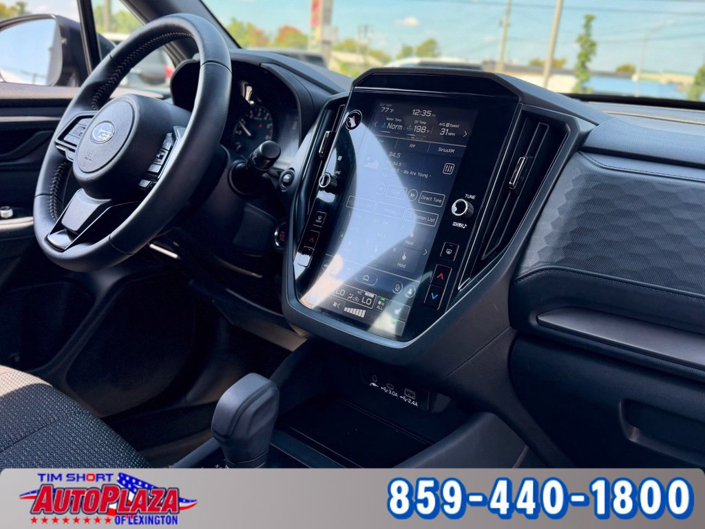 Used 2025 Subaru Forester Premium AWD/4WD image 34