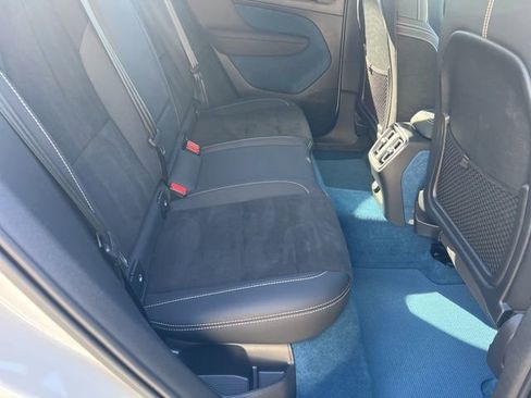 Used 2023 Volvo XC40 Recharge Plus w/ Protection Package Premier image 20