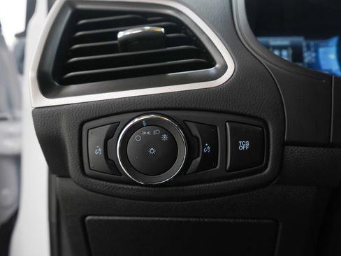 Used 2024 Ford Edge SEL image 23