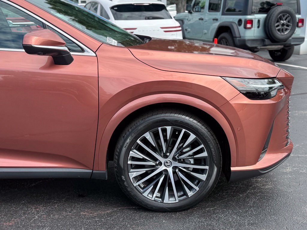 Used 2023 Lexus RX 350 Premium Plus w/ Accessory Package AWD/4WD image 10
