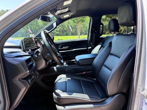 Used 2026 Chevrolet Silverado EV LT AWD/4WD image 19