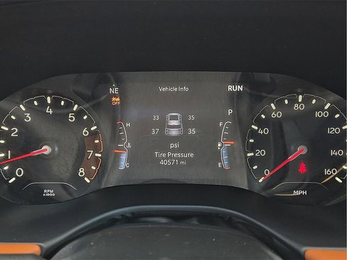 Used 2024 Jeep Compass Limited image 18