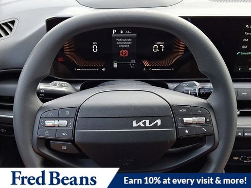 New 2026 Kia K4 FWD image 19