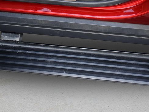 Used 2021 GMC Yukon Denali w/ Denali Ultimate Package image 31