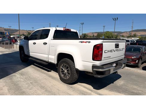 Used 2021 Chevrolet Colorado W/T w/ WT Convenience Package AWD/4WD image 5