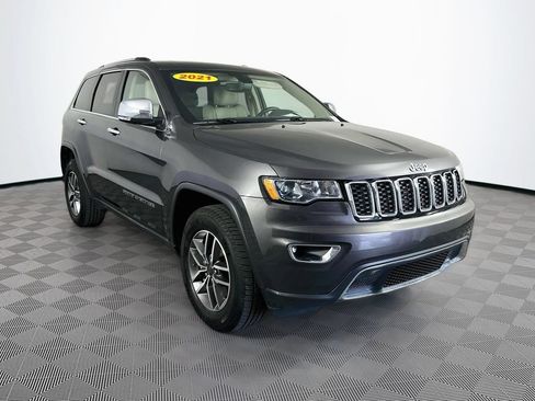 Certified 2021 Jeep Grand Cherokee Limited w/ Trailer Tow Group IV AWD/4WD image 2