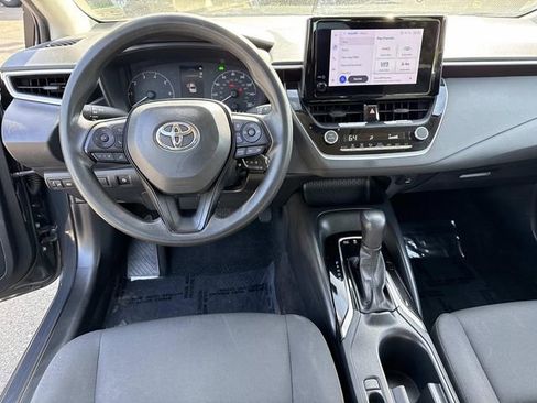 Used 2023 Toyota Corolla LE image 17