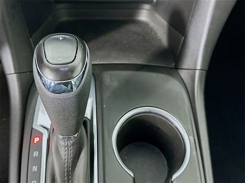 Used 2021 Chevrolet Equinox LT image 17