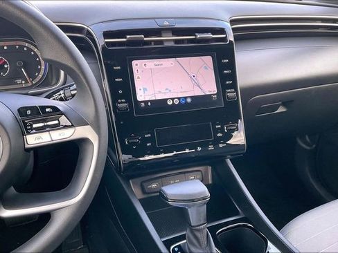 Certified 2024 Hyundai Santa Cruz SEL image 6