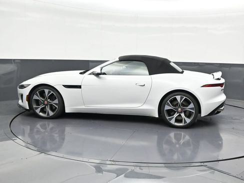 Used 2023 Jaguar F-TYPE Convertible image 2