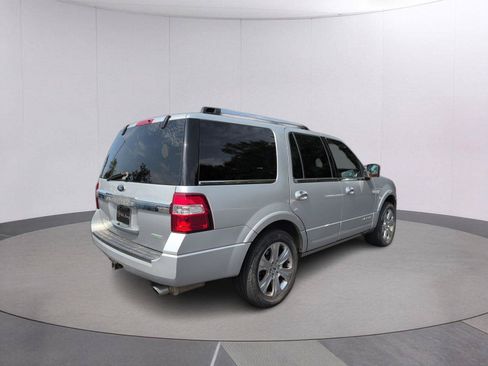 Used 2015 Ford Expedition Platinum RWD image 5