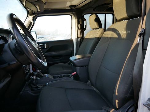 Certified 2019 Jeep Wrangler Unlimited Sahara image 22