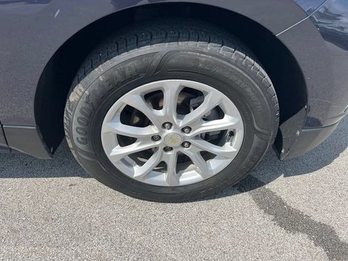 Used 2019 Chevrolet Equinox LS w/ LS Convenience Package FWD image 12
