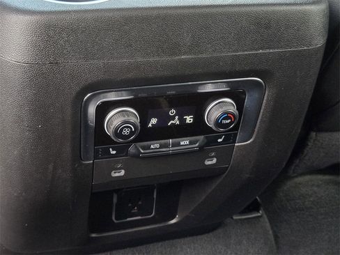 Used 2024 Chevrolet Suburban RST w/ Luxury Package image 15