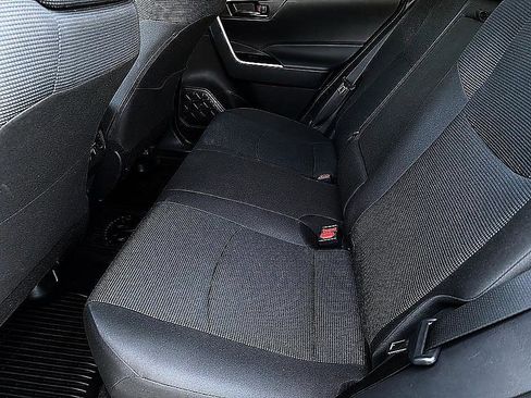 Used 2025 Toyota RAV4 LE FWD image 8
