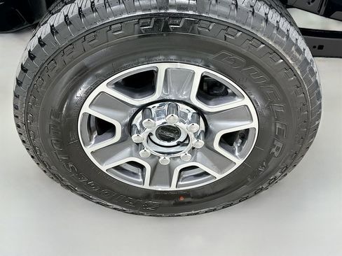 Used 2026 Ford F250 Lariat w/ FX4 Off-Road Package image 31