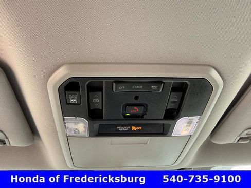 Used 2024 Toyota Tundra Limited image 30