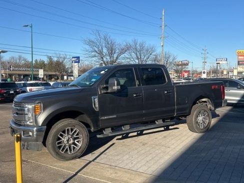 Used 2017 Ford F350 Lariat image 14