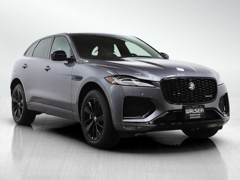 Used 2025 Jaguar F-PACE R-Dynamic S image 7