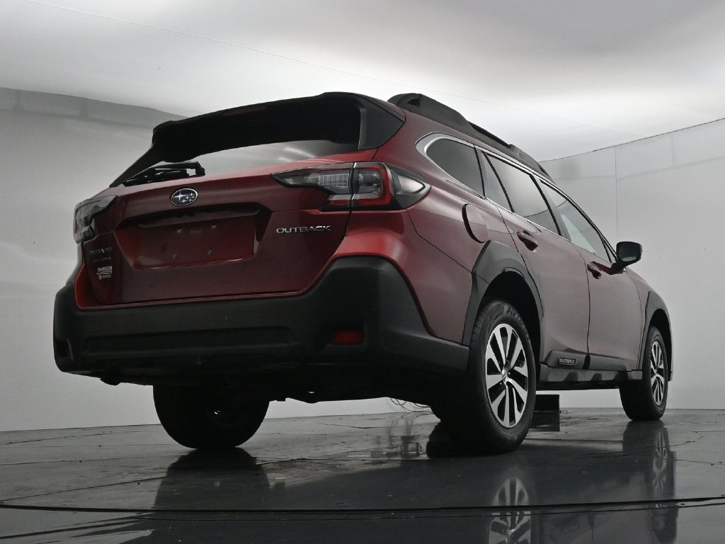 Used 2024 Subaru Outback Premium AWD/4WD image 36
