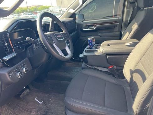 Used 2025 GMC Sierra 1500 Elevation AWD/4WD image 14
