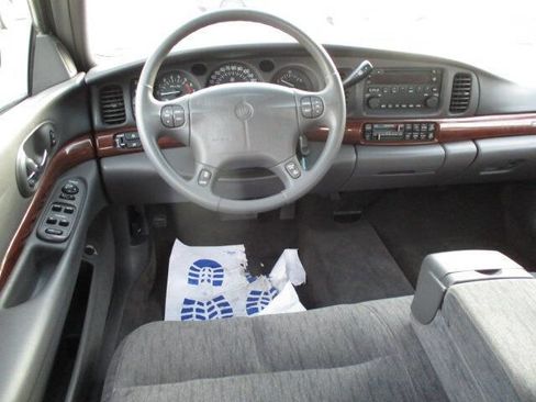 Used 2005 Buick Le Sabre Custom image 27