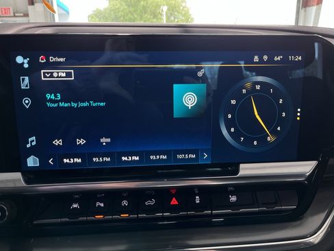 Used 2023 Chevrolet Silverado 1500 High Country w/ Technology Package image 14