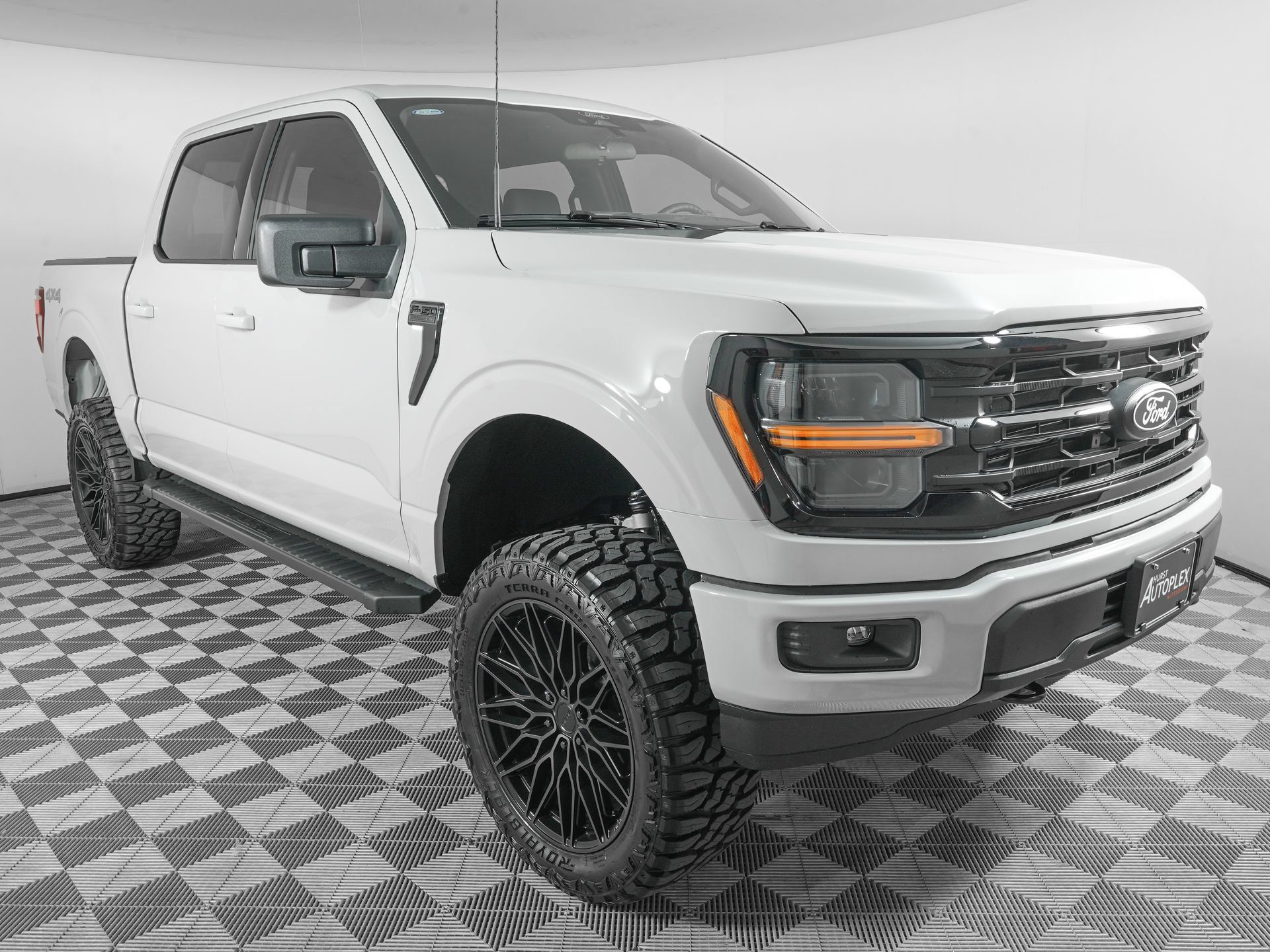 Used 2026 Ford F150 XLT AWD/4WD image 2
