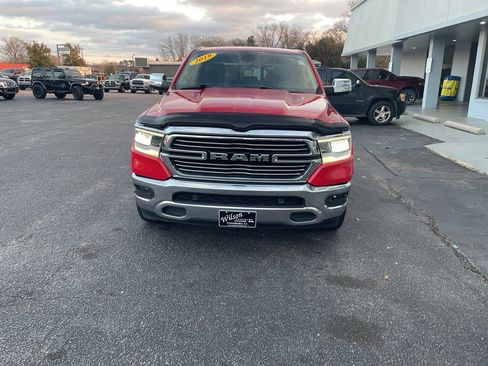 Used 2019 RAM 1500 Laramie AWD/4WD image 3