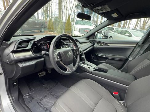 Used 2018 Honda Civic Sport image 17