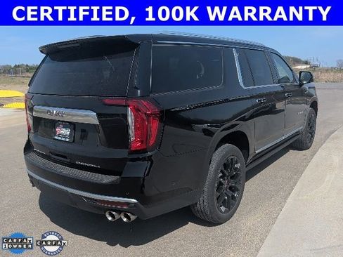 Used 2023 GMC Yukon XL Denali w/ Denali Reserve Package image 3