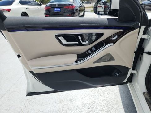Used 2022 Mercedes-Benz S 500 4MATIC image 28