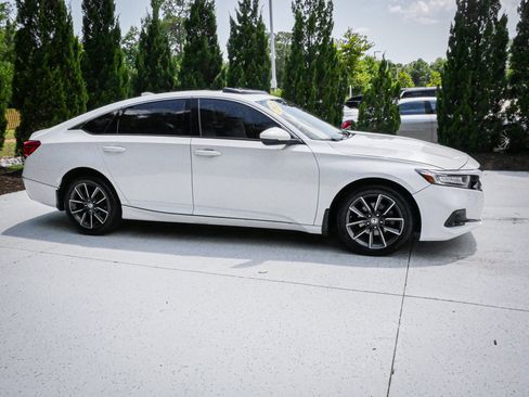 Used 2021 Honda Accord EX-L image 11