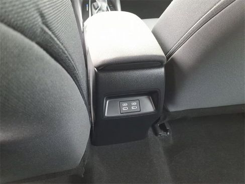 Used 2025 Toyota Corolla LE image 8
