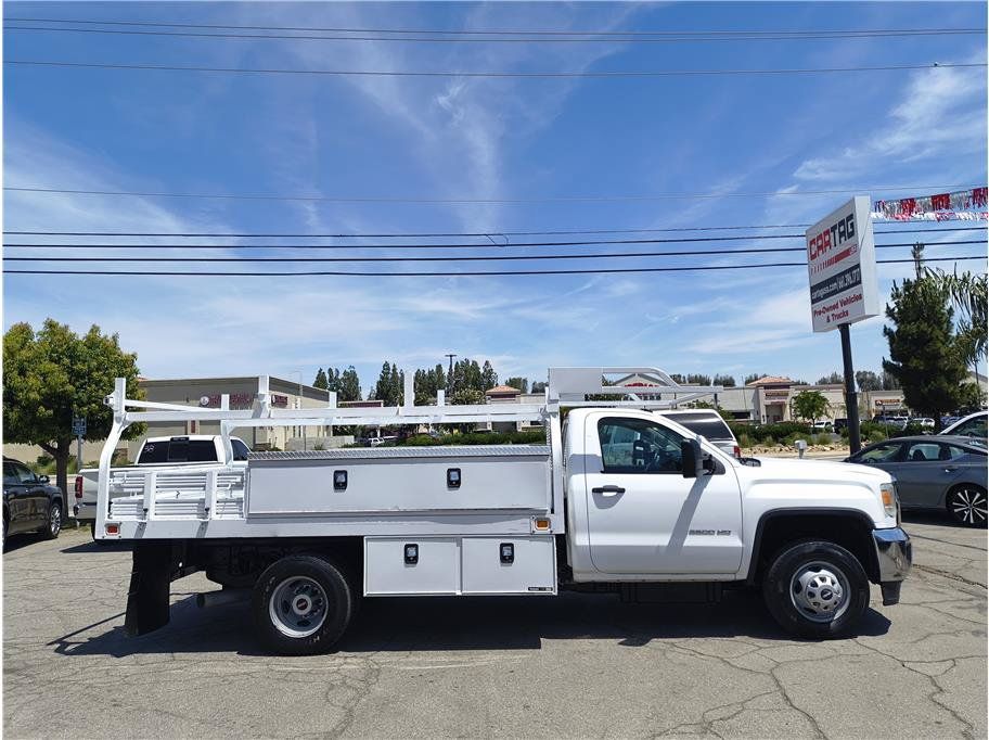 Used 2015 GMC Sierra 3500 2WD Regular Cab image 4