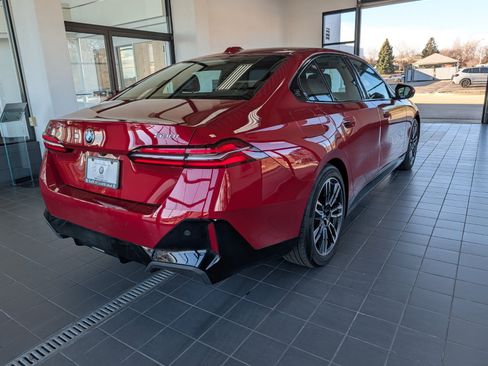 Used 2025 BMW 530i xDrive w/ M Sport Package image 2