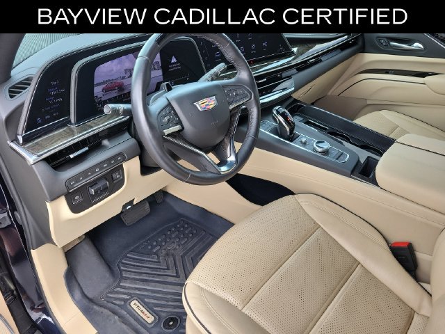 Certified 2024 Cadillac Escalade ESV Premium Luxury w/ Performance Package AWD/4WD image 16