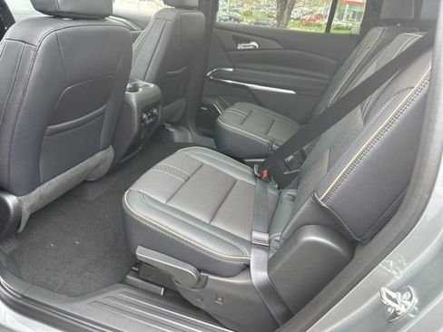 New 2026 Chevrolet Traverse High Country AWD/4WD image 13