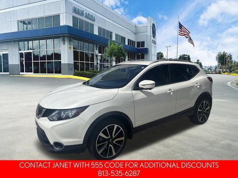 Used 2019 Nissan Rogue Sport SL FWD image 3