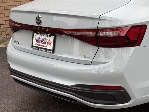 New 2025 Volkswagen Jetta SE image 14