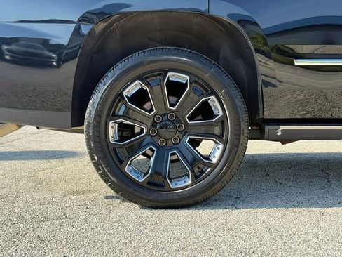 Used 2019 GMC Yukon Denali w/ Denali Ultimate Package AWD/4WD image 11