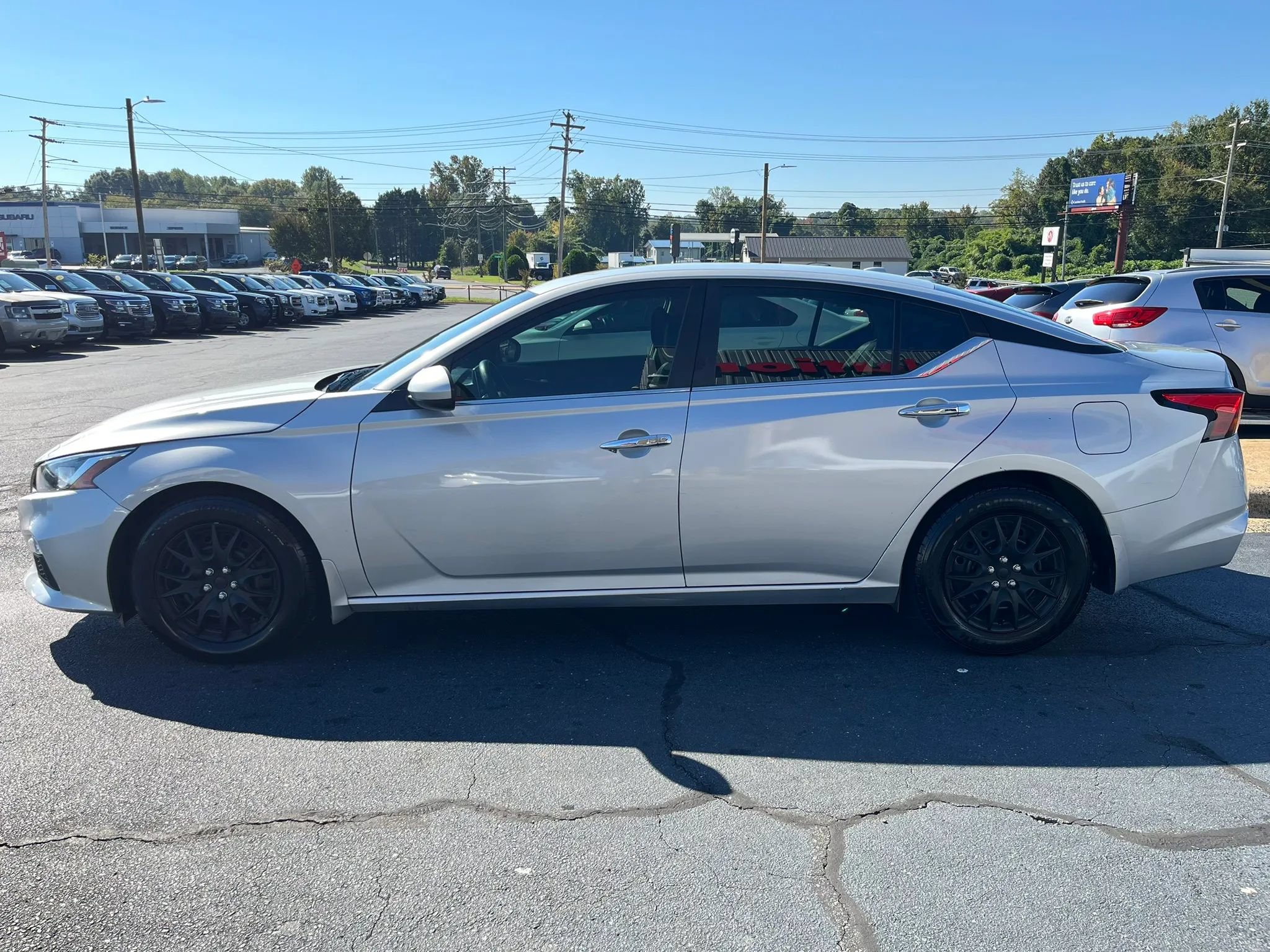 Used 2020 Nissan Altima 2.5 S FWD image 4