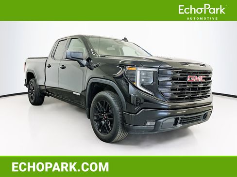 Used 2023 GMC Sierra 1500 Elevation AWD/4WD image 1