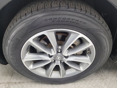 Used 2017 Hyundai Santa Fe SE image 31