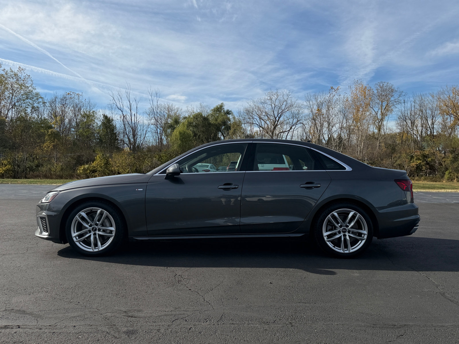 Used 2023 Audi A4 2.0T Premium Plus w/ Premium Plus Package AWD/4WD image 2